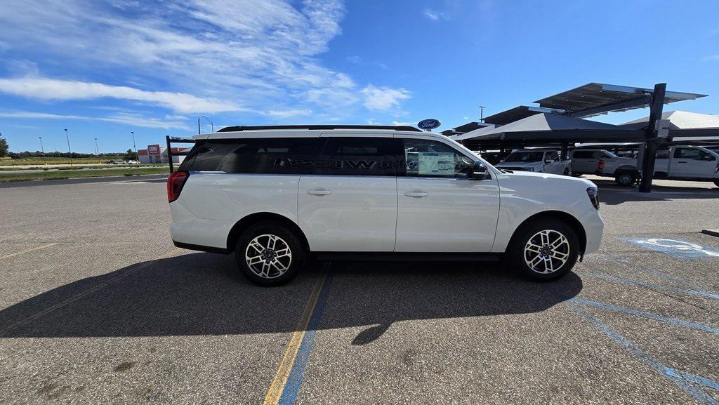 new 2025 Ford Expedition Max car, priced at $75,995