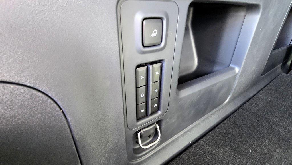 new 2025 Ford Expedition Max car, priced at $75,995