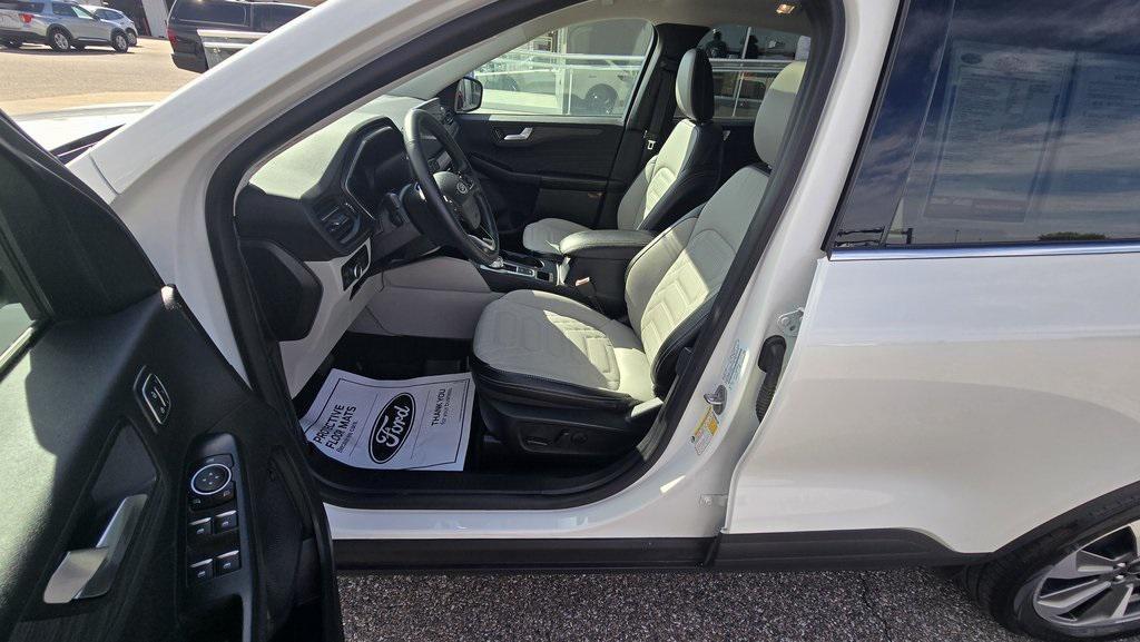 used 2023 Ford Escape car, priced at $30,967