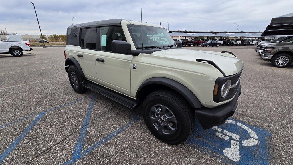 new 2025 Ford Bronco car, priced at $47,915