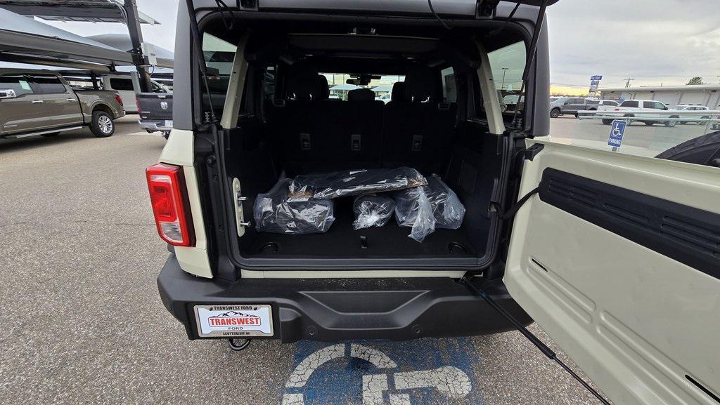 new 2025 Ford Bronco car, priced at $47,915