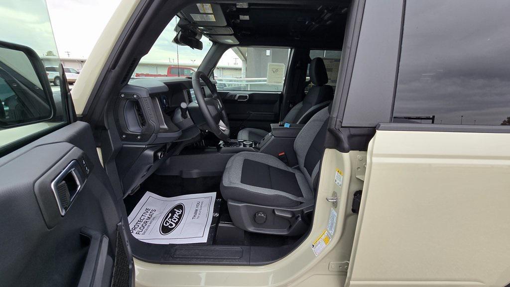 new 2025 Ford Bronco car, priced at $47,915