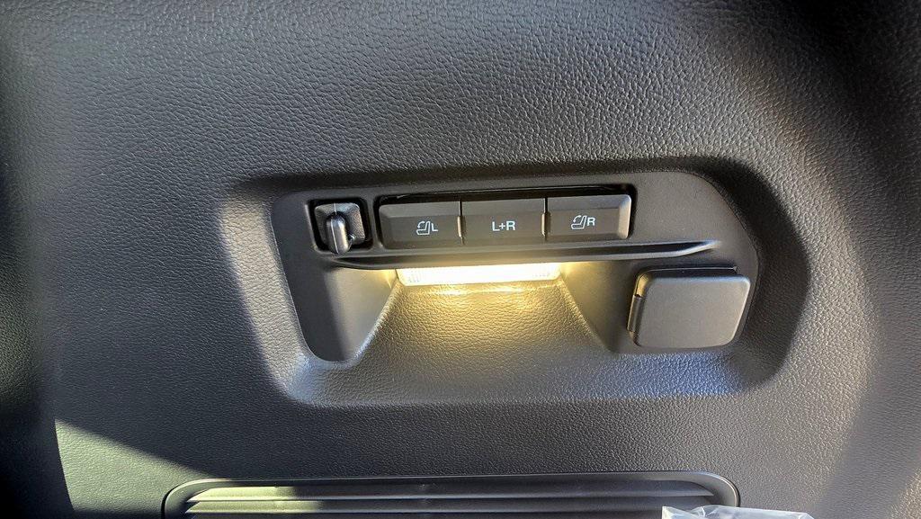 new 2025 Ford Explorer car, priced at $58,640