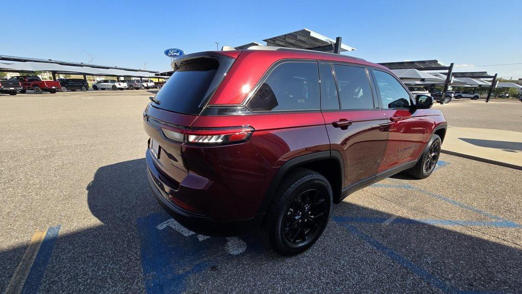 used 2024 Jeep Grand Cherokee car, priced at $35,995