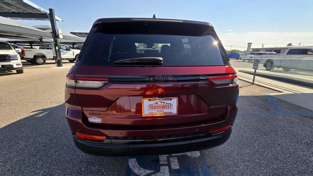 used 2024 Jeep Grand Cherokee car, priced at $35,995