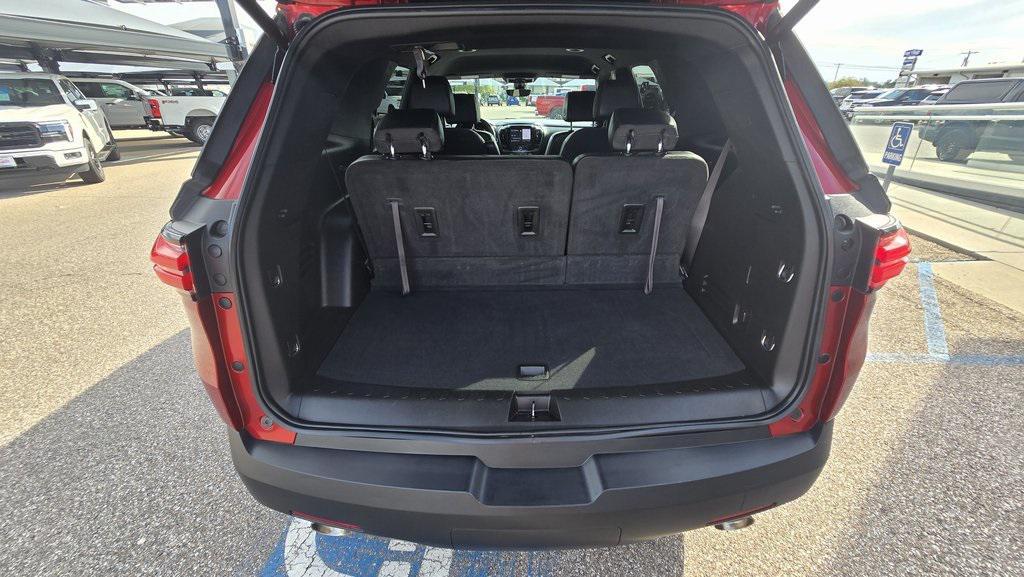 used 2023 Chevrolet Traverse car, priced at $35,879