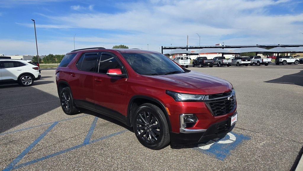 used 2023 Chevrolet Traverse car, priced at $35,879