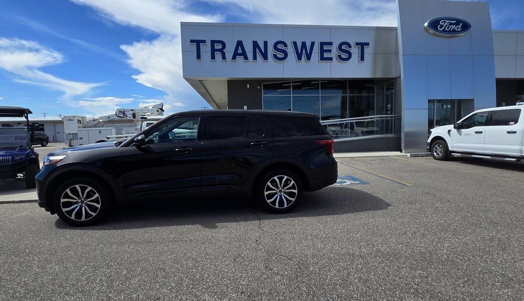used 2022 Ford Explorer car, priced at $42,676