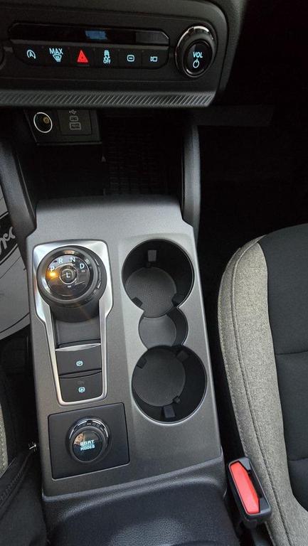 new 2025 Ford Bronco Sport car, priced at $33,177