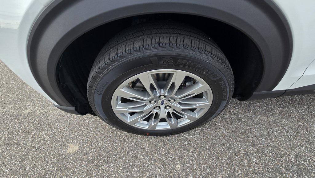 new 2026 Ford Explorer car, priced at $52,225