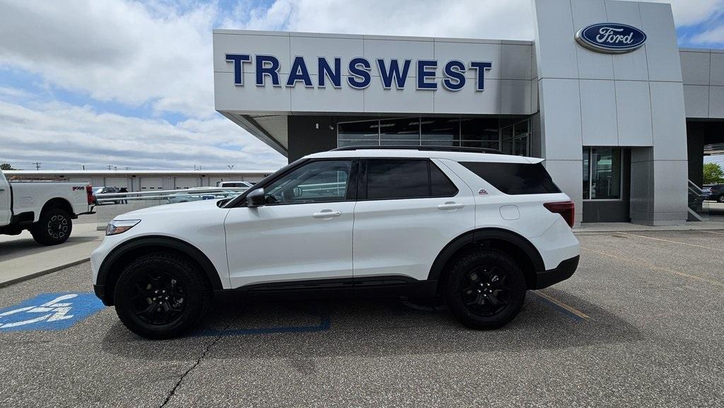 new 2024 Ford Explorer car, priced at $50,274