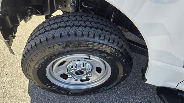 new 2025 Ford F-350 car, priced at $57,125