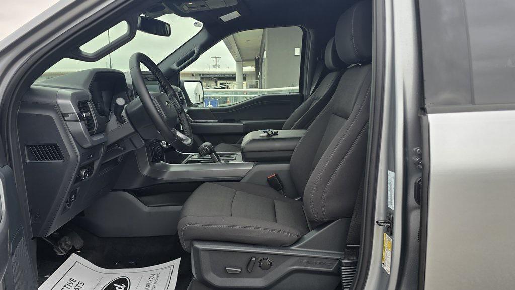 new 2025 Ford F-150 car, priced at $61,671