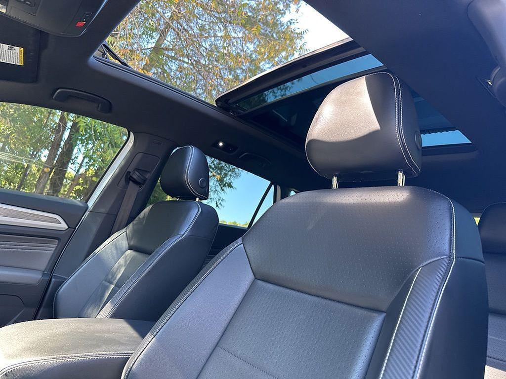 used 2022 Volkswagen Atlas Cross Sport car, priced at $24,888