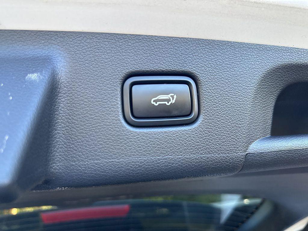 used 2024 Hyundai Palisade car, priced at $32,488