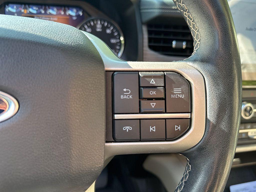 used 2022 Ford Expedition car, priced at $40,988