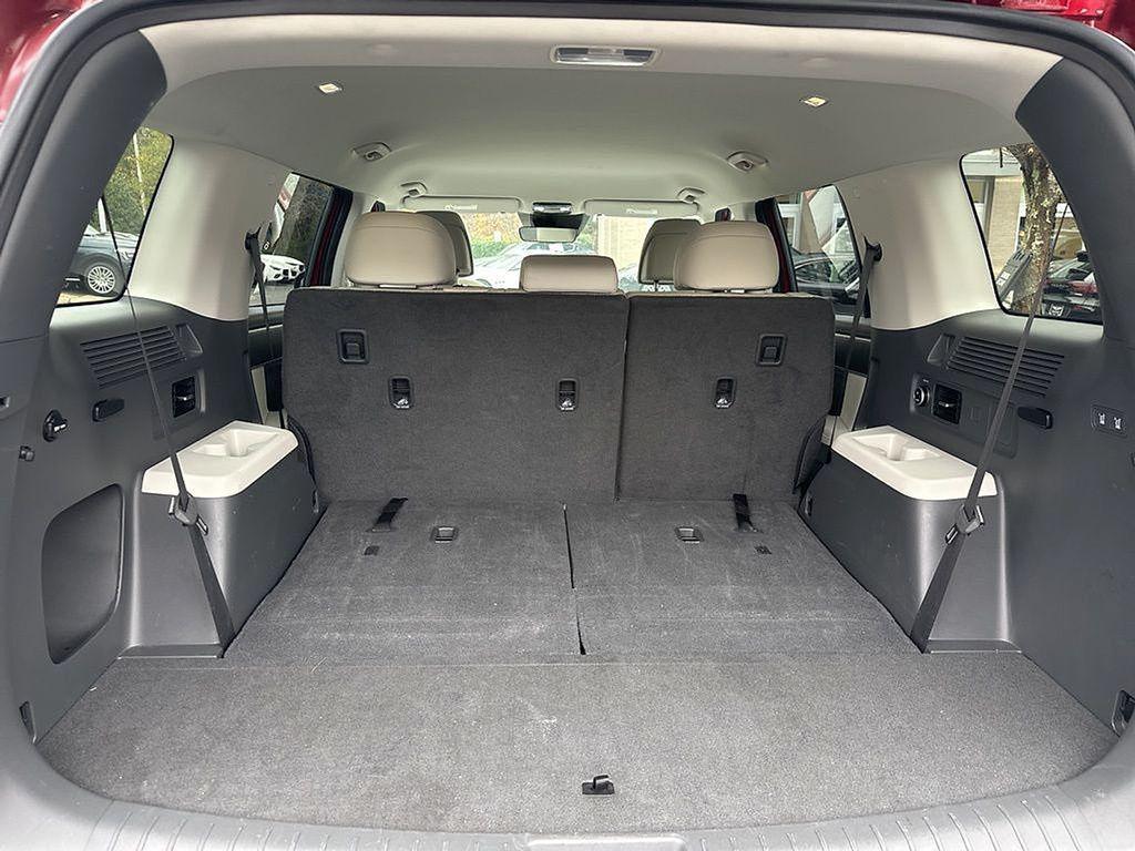 used 2024 Hyundai Santa Fe car, priced at $31,997