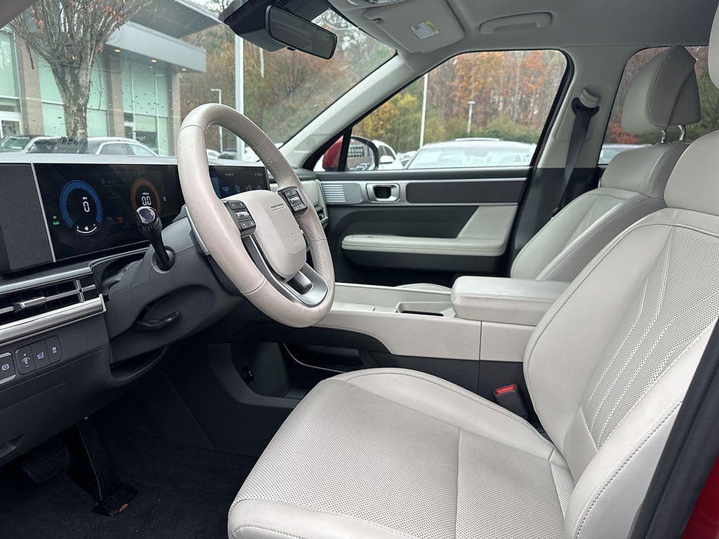 used 2024 Hyundai Santa Fe car, priced at $31,997