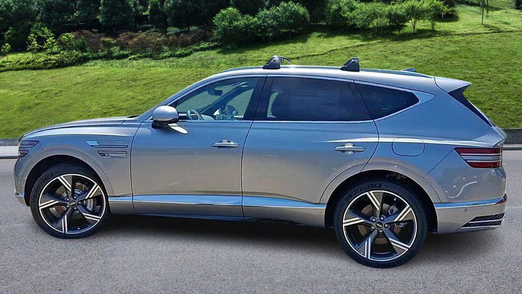 new 2025 Genesis GV80 car, priced at $82,614