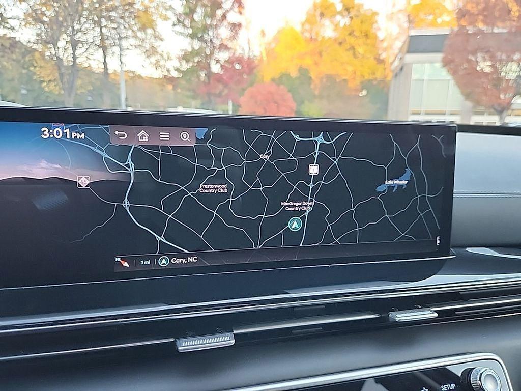 used 2025 Genesis GV80 car, priced at $43,388