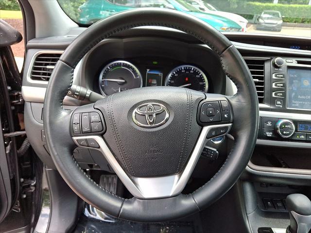 used 2017 Toyota Highlander Hybrid car, priced at $20,988
