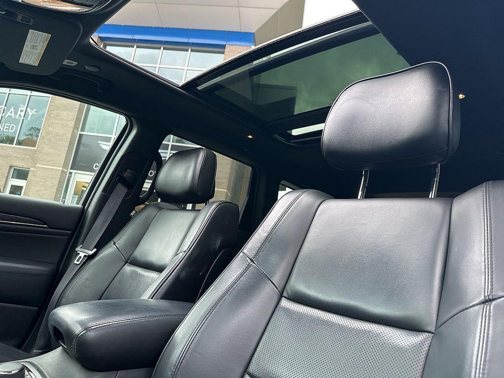 used 2020 Jeep Grand Cherokee car, priced at $24,988