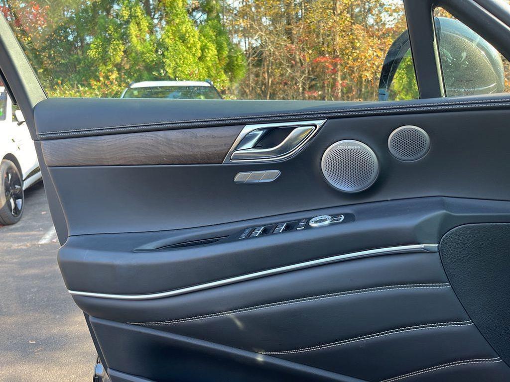 used 2025 Genesis GV80 car, priced at $65,990