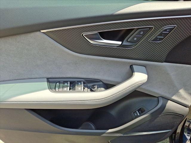 used 2025 Audi SQ8 car, priced at $89,000