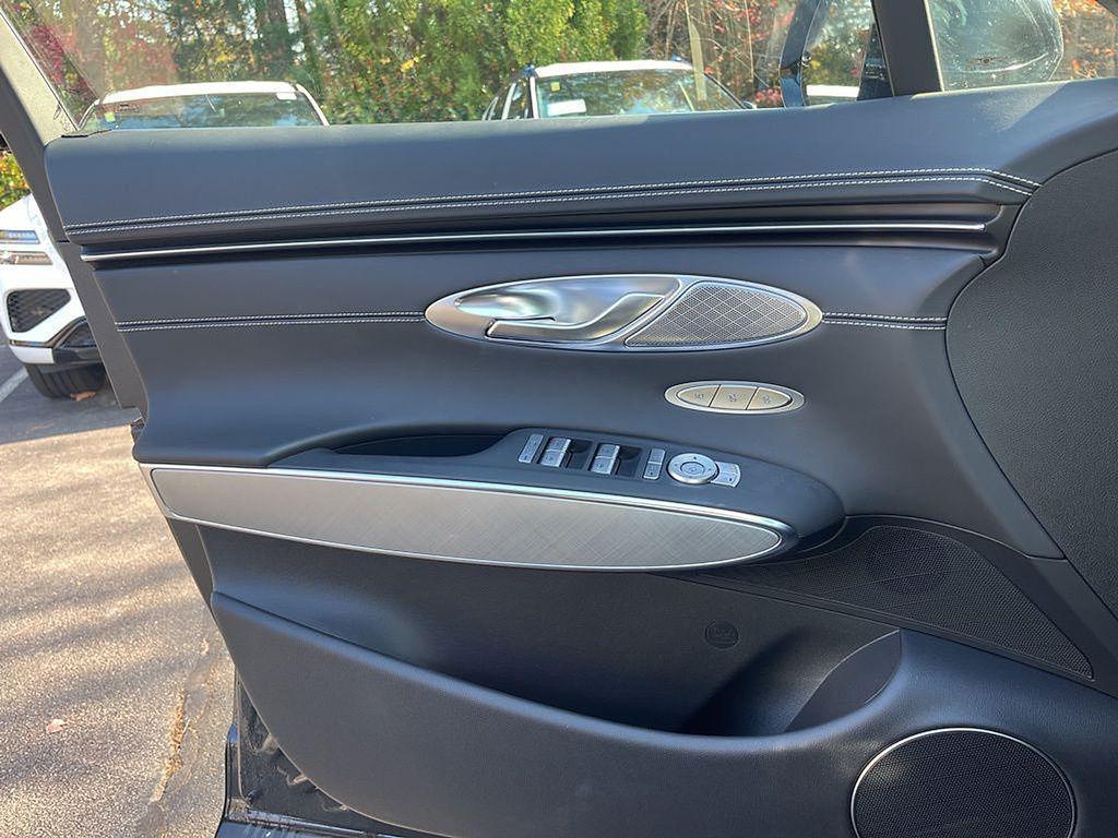 used 2025 Genesis Electrified GV70 car, priced at $48,991