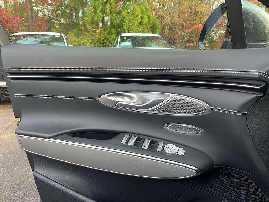 used 2024 Genesis Electrified GV70 car, priced at $39,990