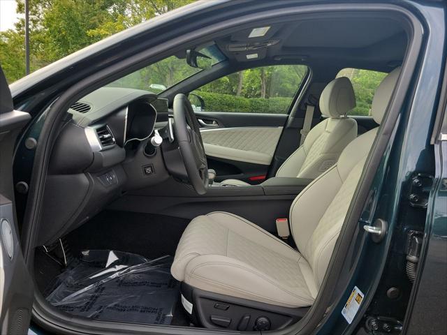 new 2025 Genesis G70 car, priced at $59,055