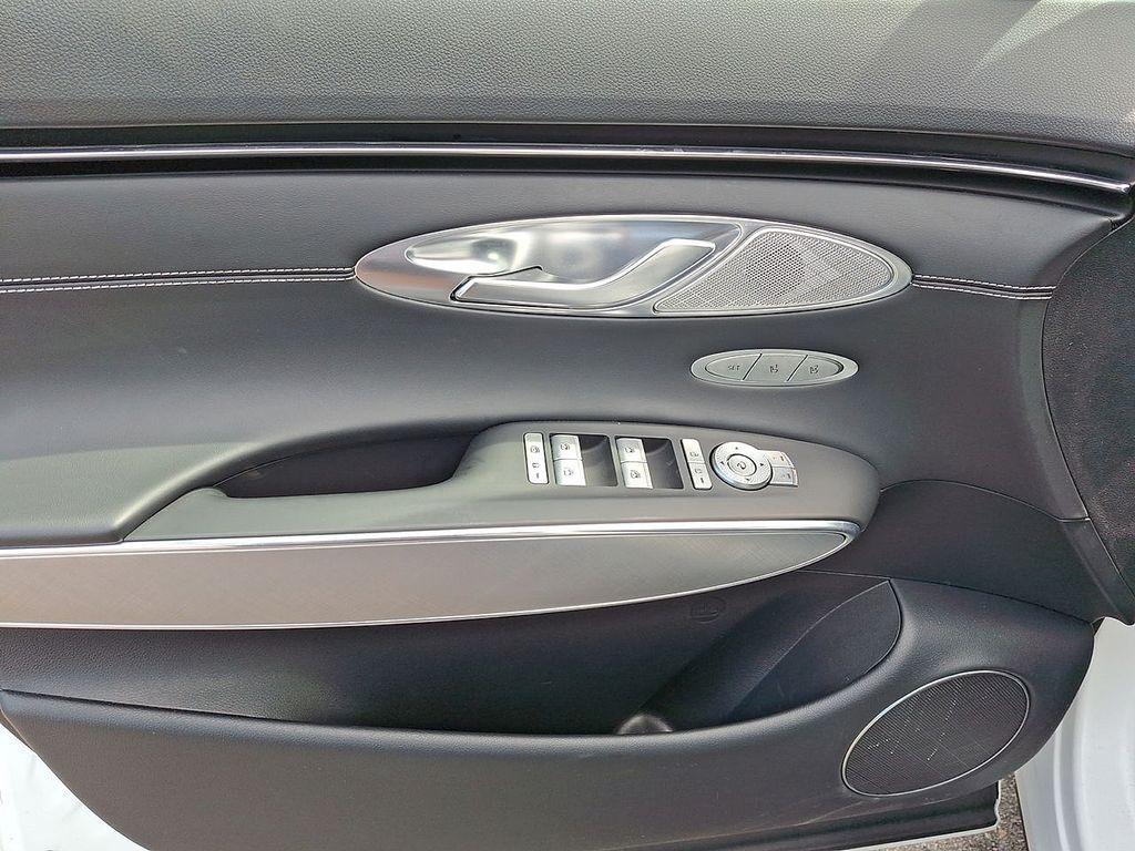 used 2024 Genesis Electrified GV70 car, priced at $36,998