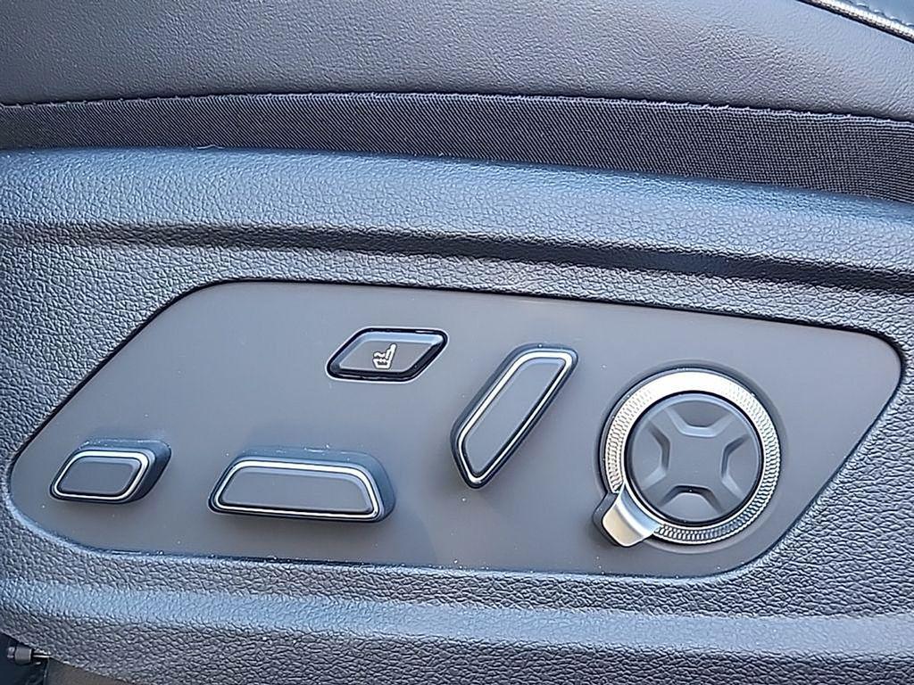 used 2025 Hyundai Palisade car, priced at $45,488