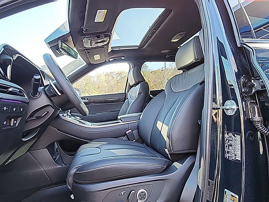 used 2025 Hyundai Palisade car, priced at $45,488
