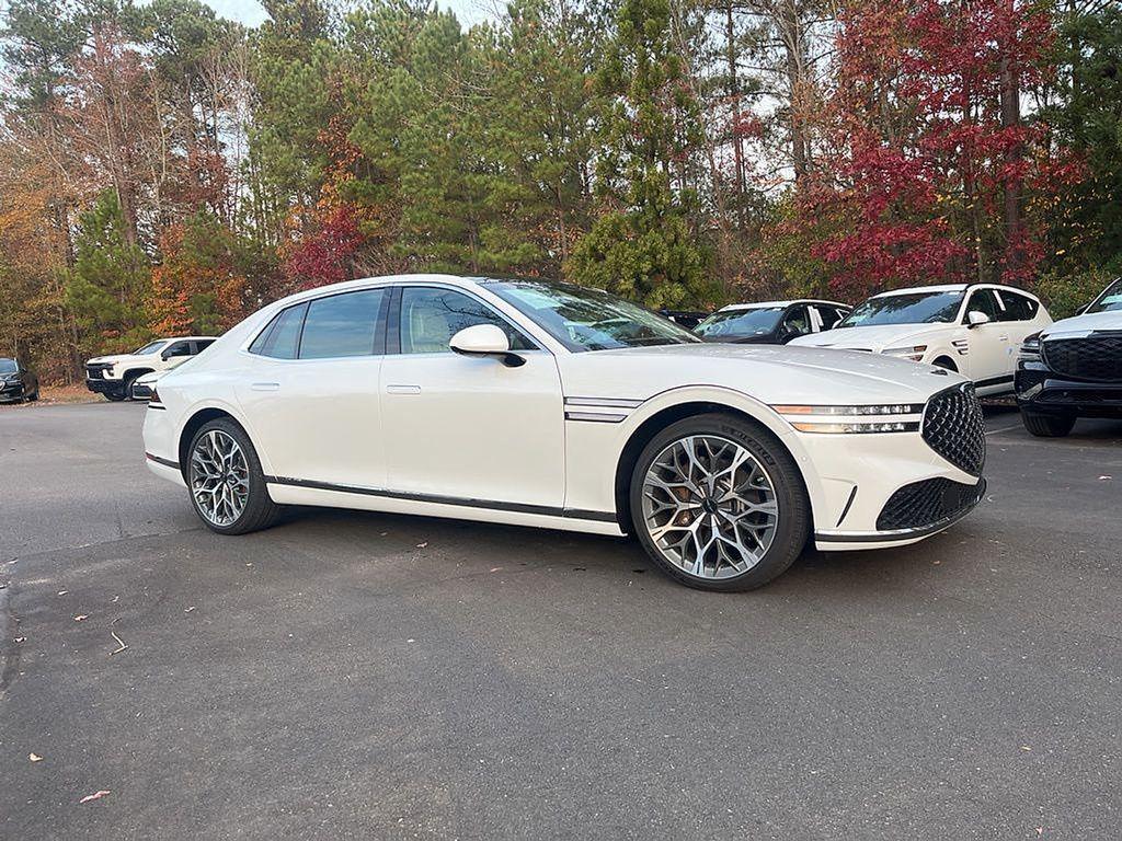 used 2025 Genesis G90 car, priced at $78,990