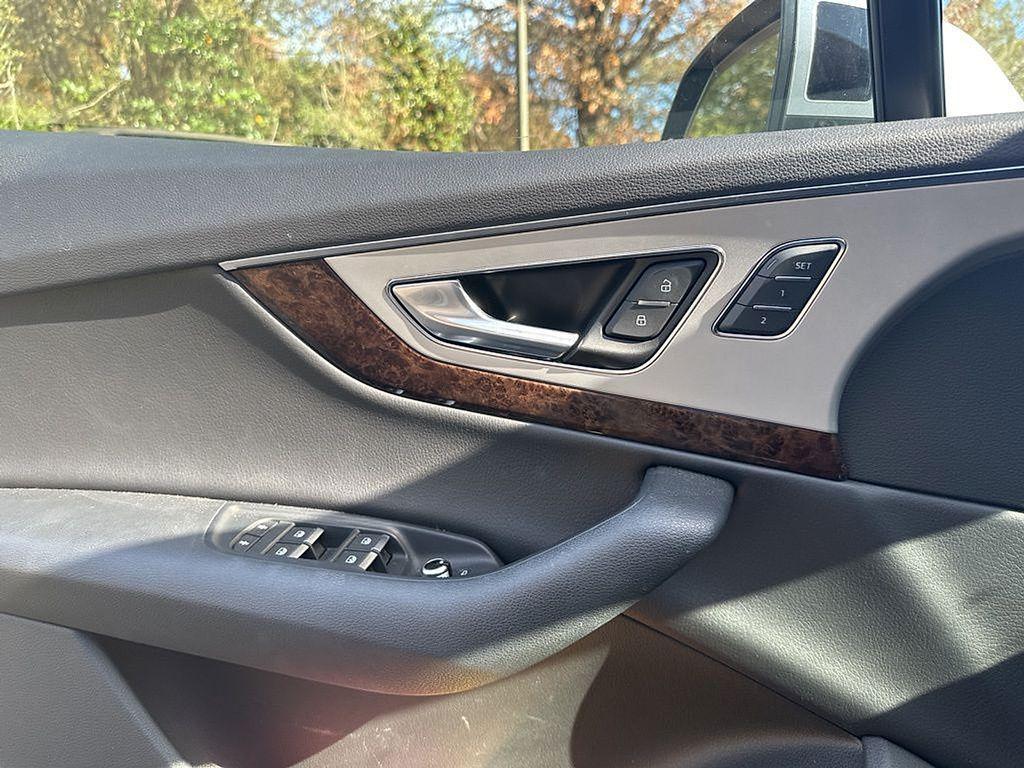 used 2019 Audi Q7 car, priced at $20,488