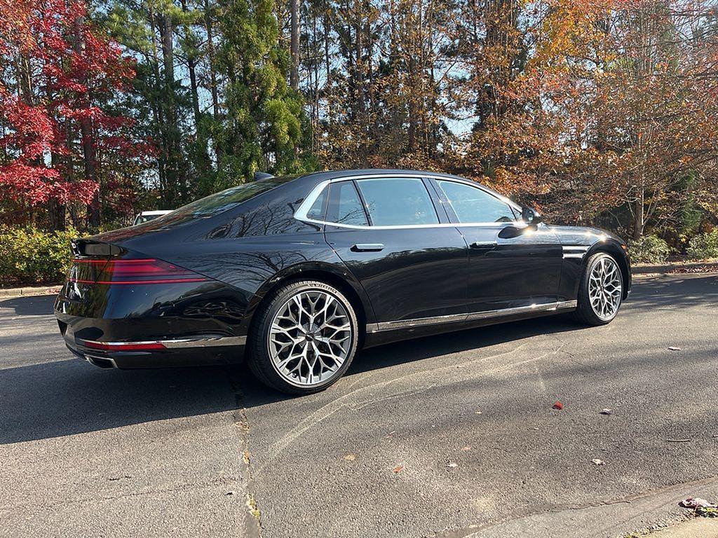 used 2024 Genesis G90 car, priced at $67,990