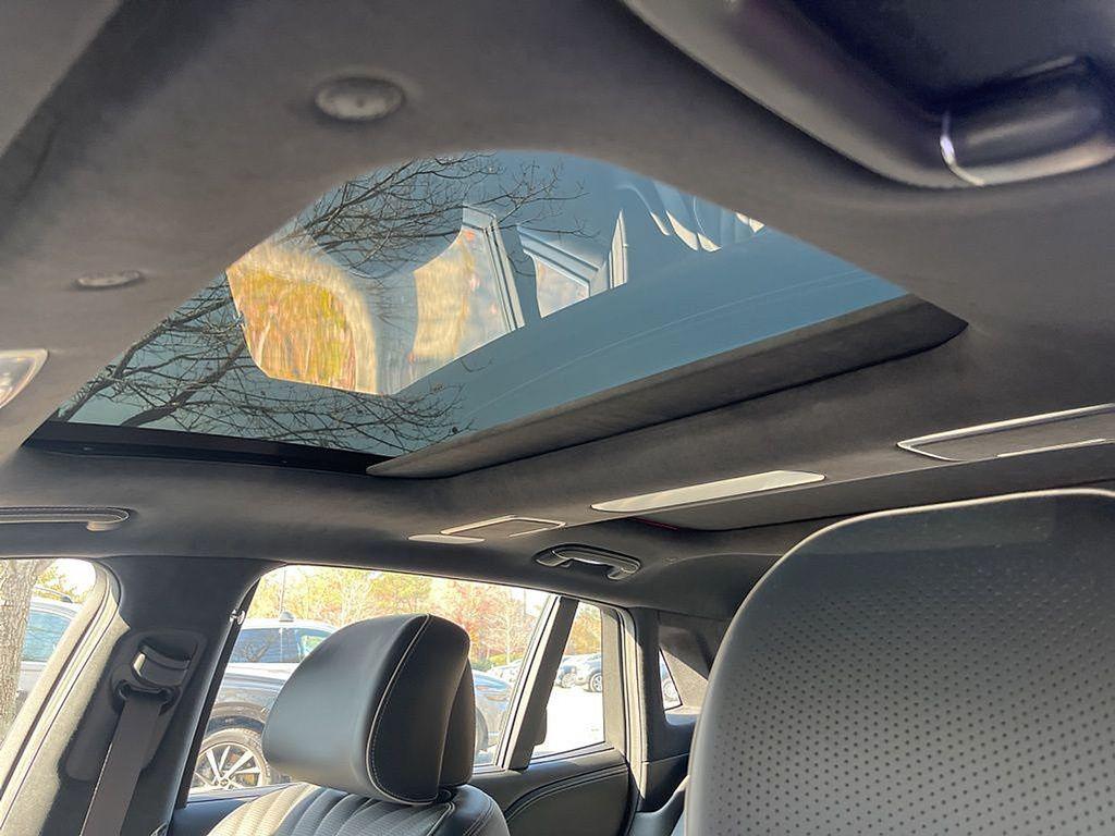 used 2024 Genesis G90 car, priced at $67,990