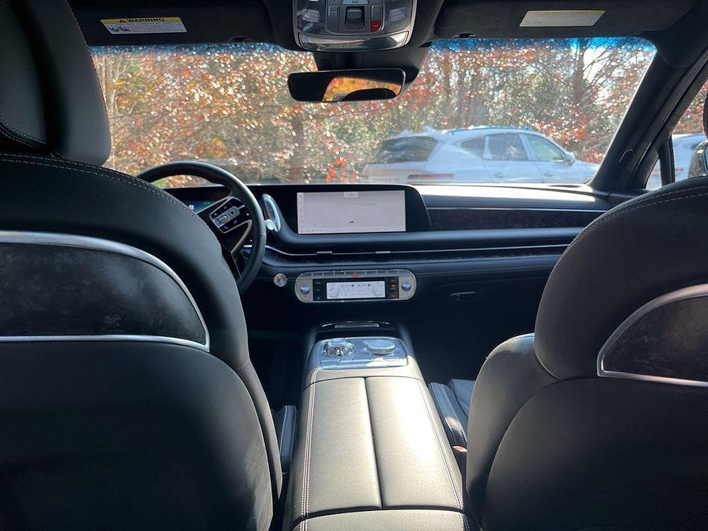 used 2024 Genesis G90 car, priced at $67,990