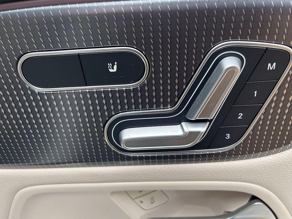 used 2021 Mercedes-Benz GLB 250 car, priced at $26,488