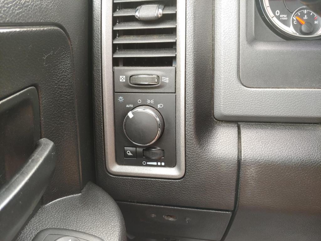 used 2019 Ram 1500 Classic car, priced at $19,900