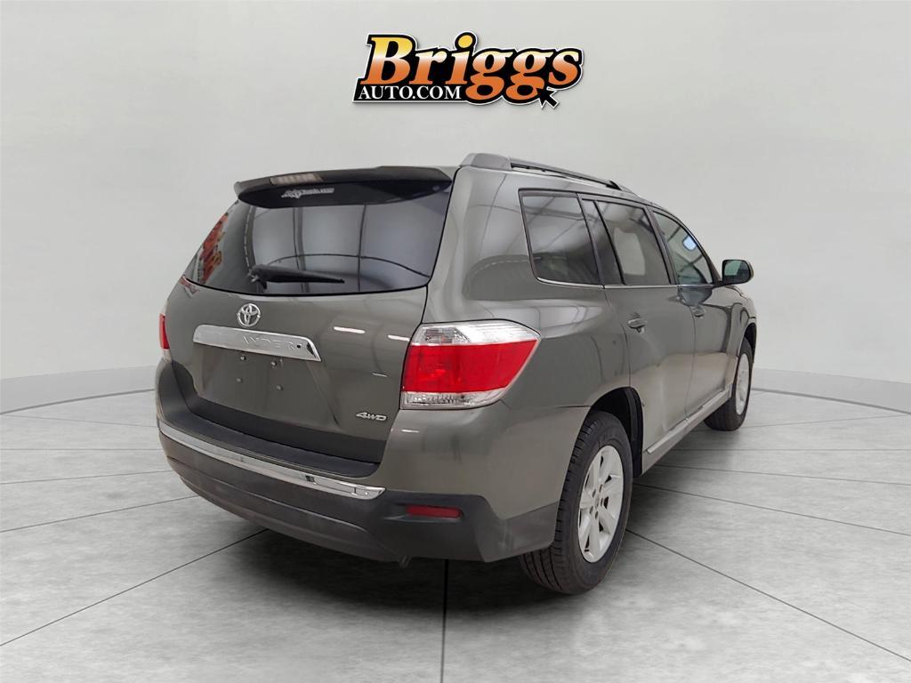 used 2012 Toyota Highlander car, priced at $15,900