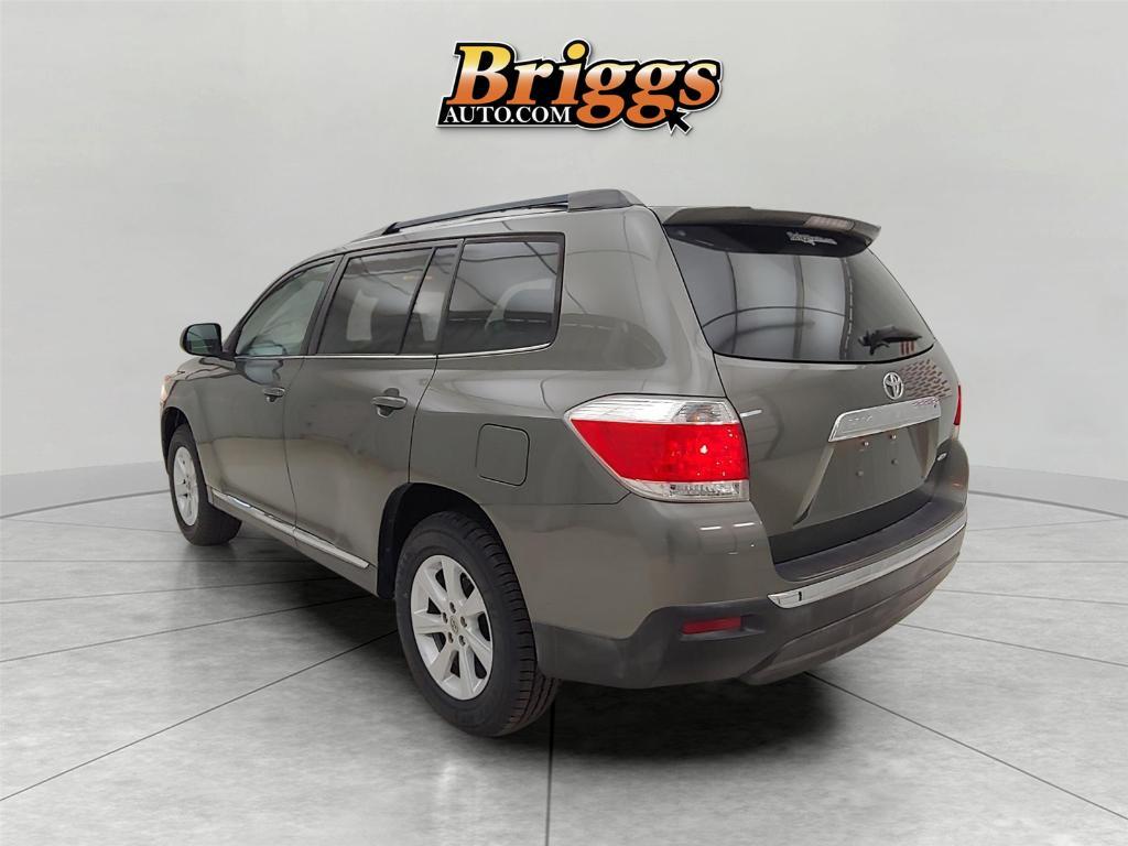 used 2012 Toyota Highlander car, priced at $15,900