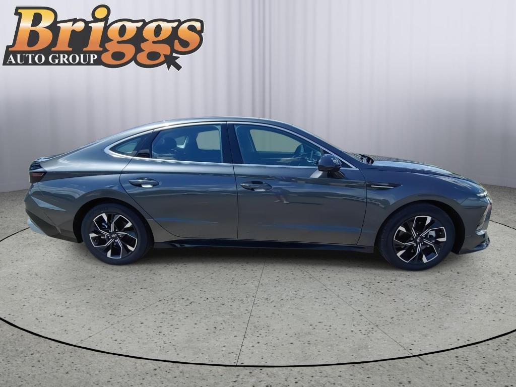used 2024 Hyundai Sonata car, priced at $25,995