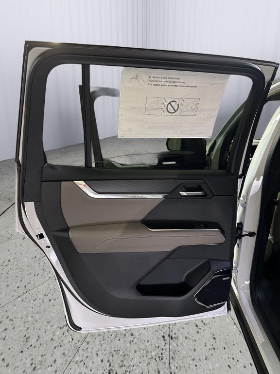 new 2025 GMC Acadia car, priced at $45,296