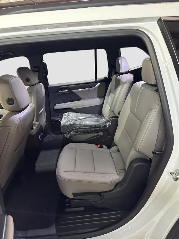 new 2025 GMC Acadia car, priced at $45,296