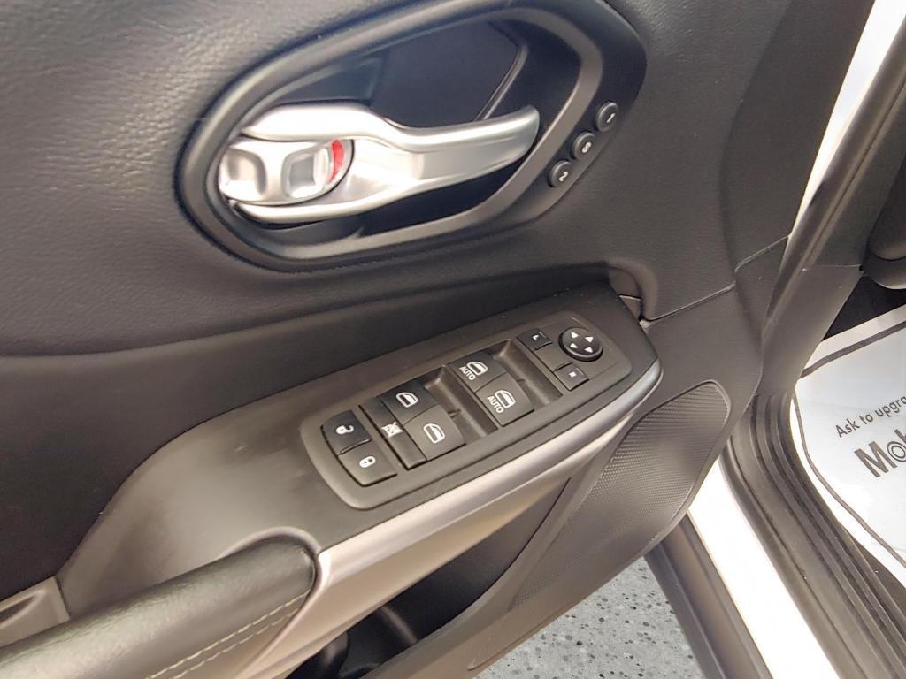 used 2022 Jeep Cherokee car, priced at $24,500