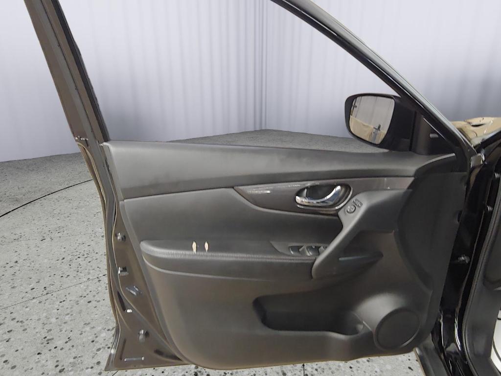 used 2020 Nissan Rogue car, priced at $21,900
