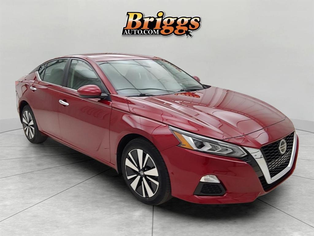 used 2022 Nissan Altima car, priced at $24,995