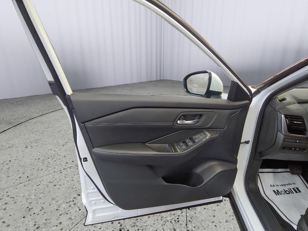 used 2025 Nissan Rogue car, priced at $33,495